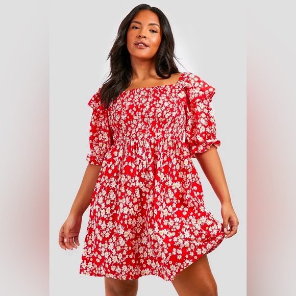 NWOT Boohoo Floral Red Dress Size 22 - Picture 1 of 6